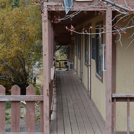 Deep Creek Motel Running Springs Экстерьер фото